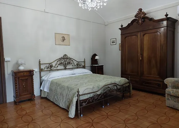 Casa Del Grande Vecchio 2 Guest house