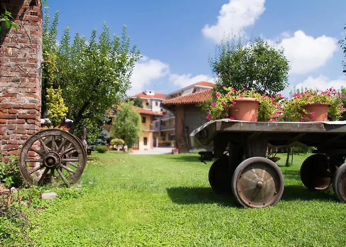 بيت ضيافة Casa Del Grande Vecchio 2 *